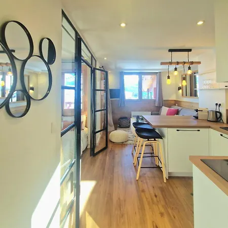 Le Refuge, 2050m La Plagne, Luxury Appartement *